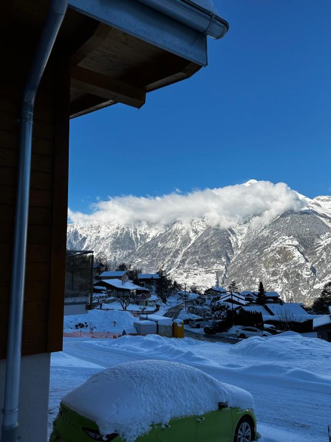 Chambres D'Hotes Les Louettes A Sapinhaut Canton Du Valais Saxon Extérieur photo