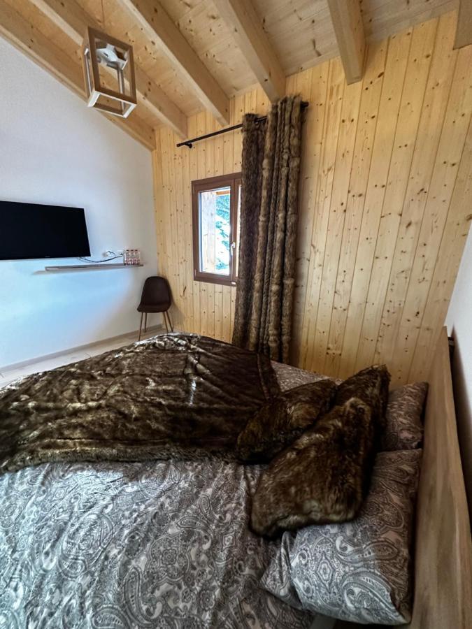 Chambres D'Hotes Les Louettes A Sapinhaut Canton Du Valais Saxon Extérieur photo
